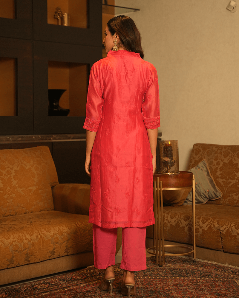 RED FESTIVE KURTA SET WITH EMBROIDERY