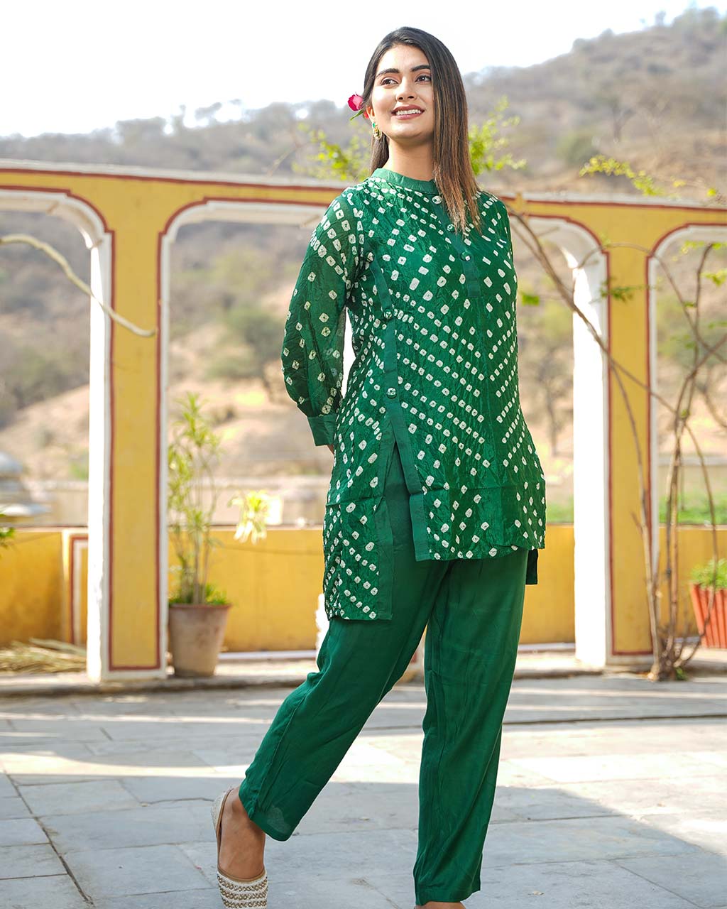 BOTTLE GREEN BANDHANI PANT SET