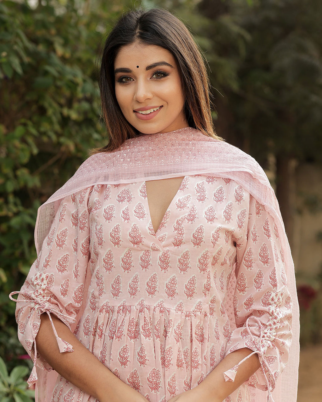 LIGHT PINK HANDBLOCK COTTON SUIT SET – Gulabi Dori