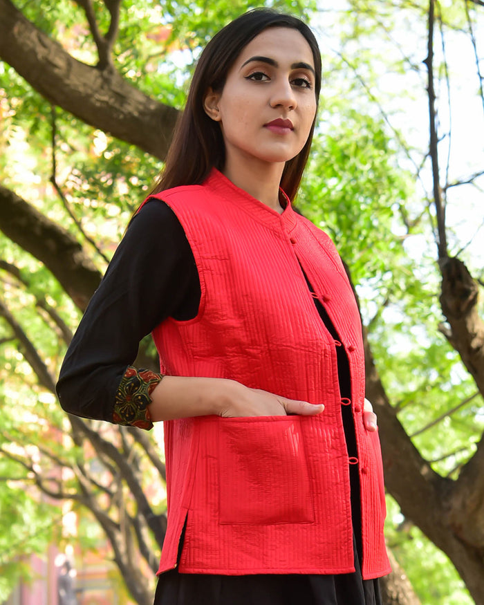 FLORAL RED SILK & COTTON QUILTED JACKET