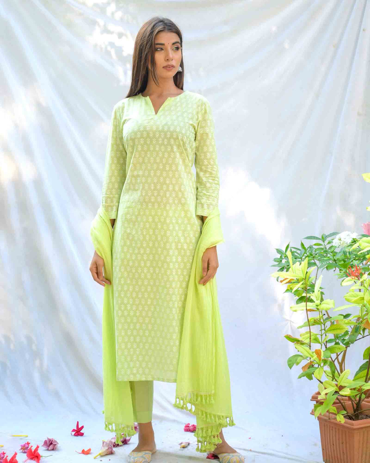 LIME HANDBLOCK SUIT SET