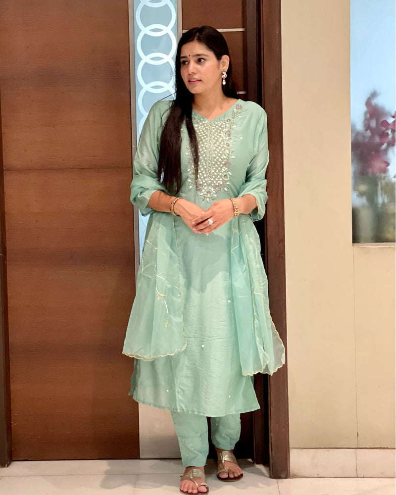 SEA GREEN MUSLIN SUIT SET WITH HANDWORK