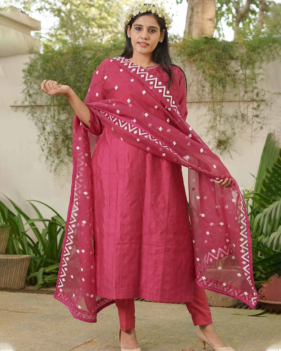 MAGENTA SUIT SET WITH ORGANZA DUPATTA