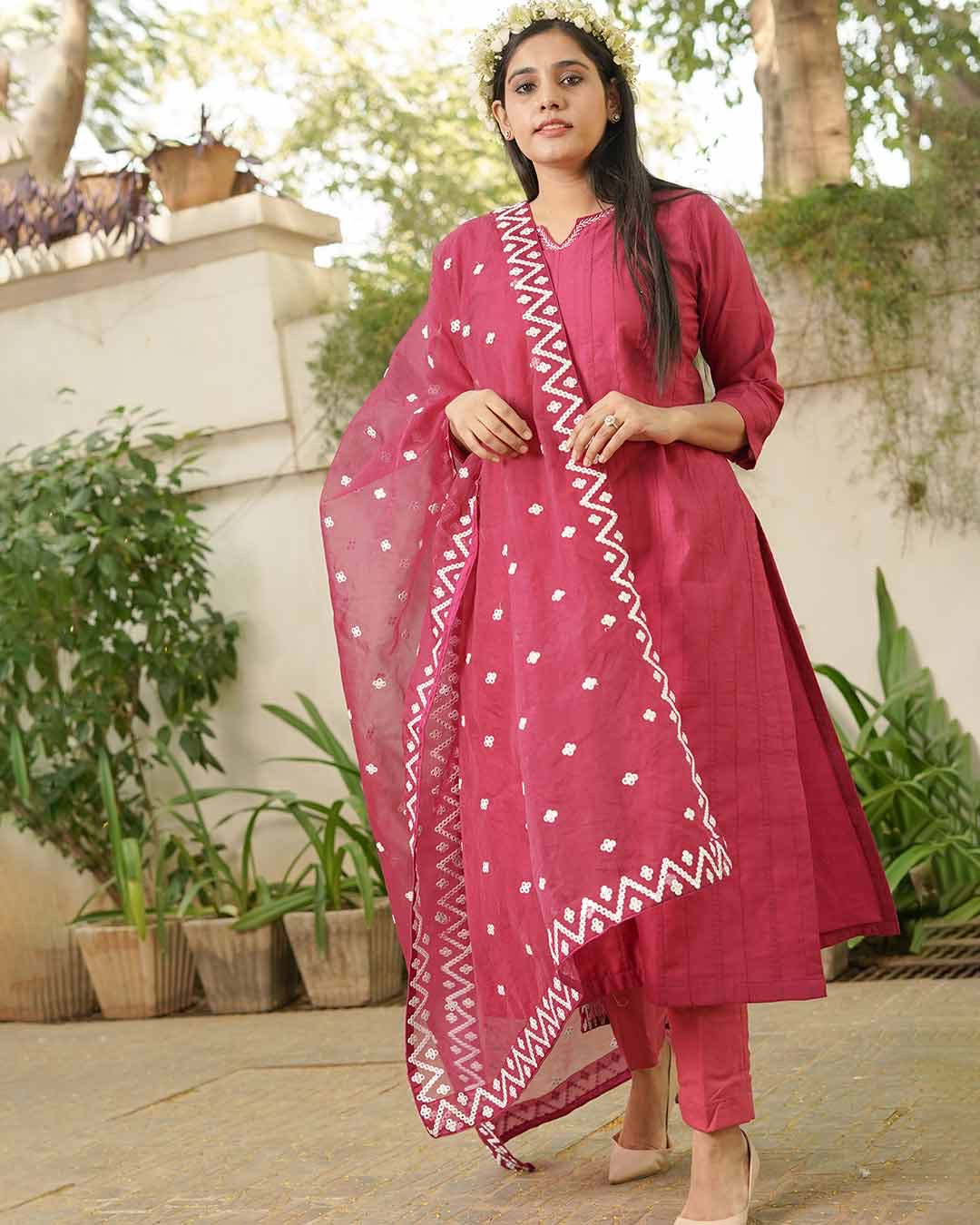 MAGENTA SUIT SET WITH ORGANZA DUPATTA