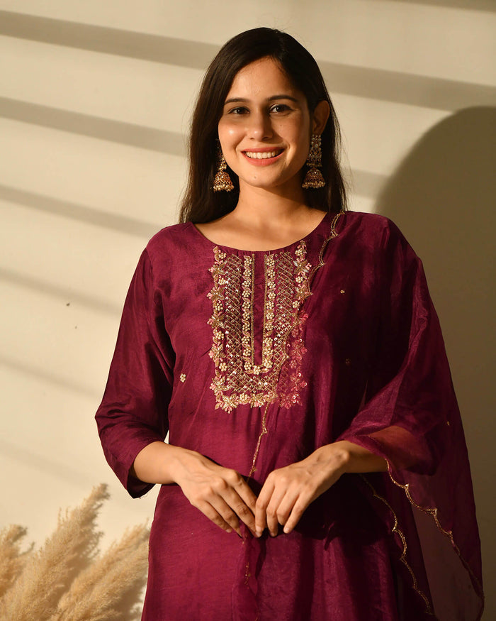 WINE MUSLIN SUIT SET WITH EMBROIDERY