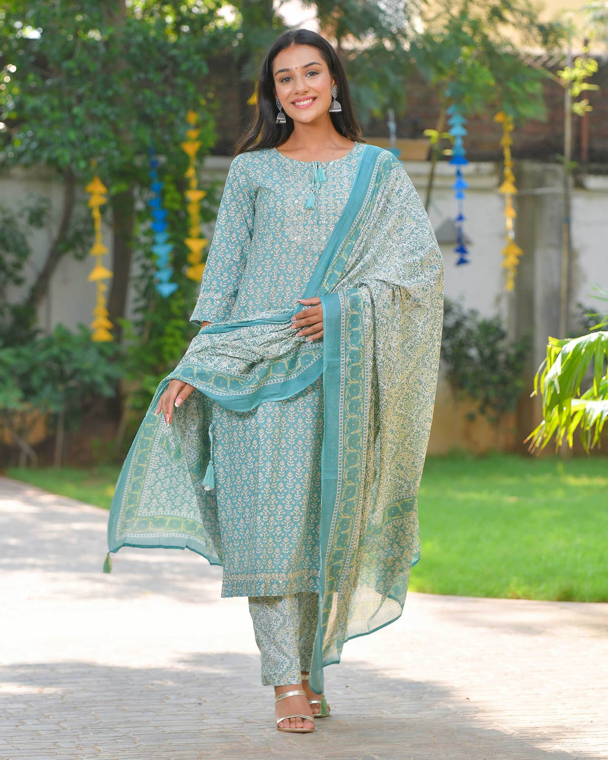 BLUE MUSLIN SUIT SET