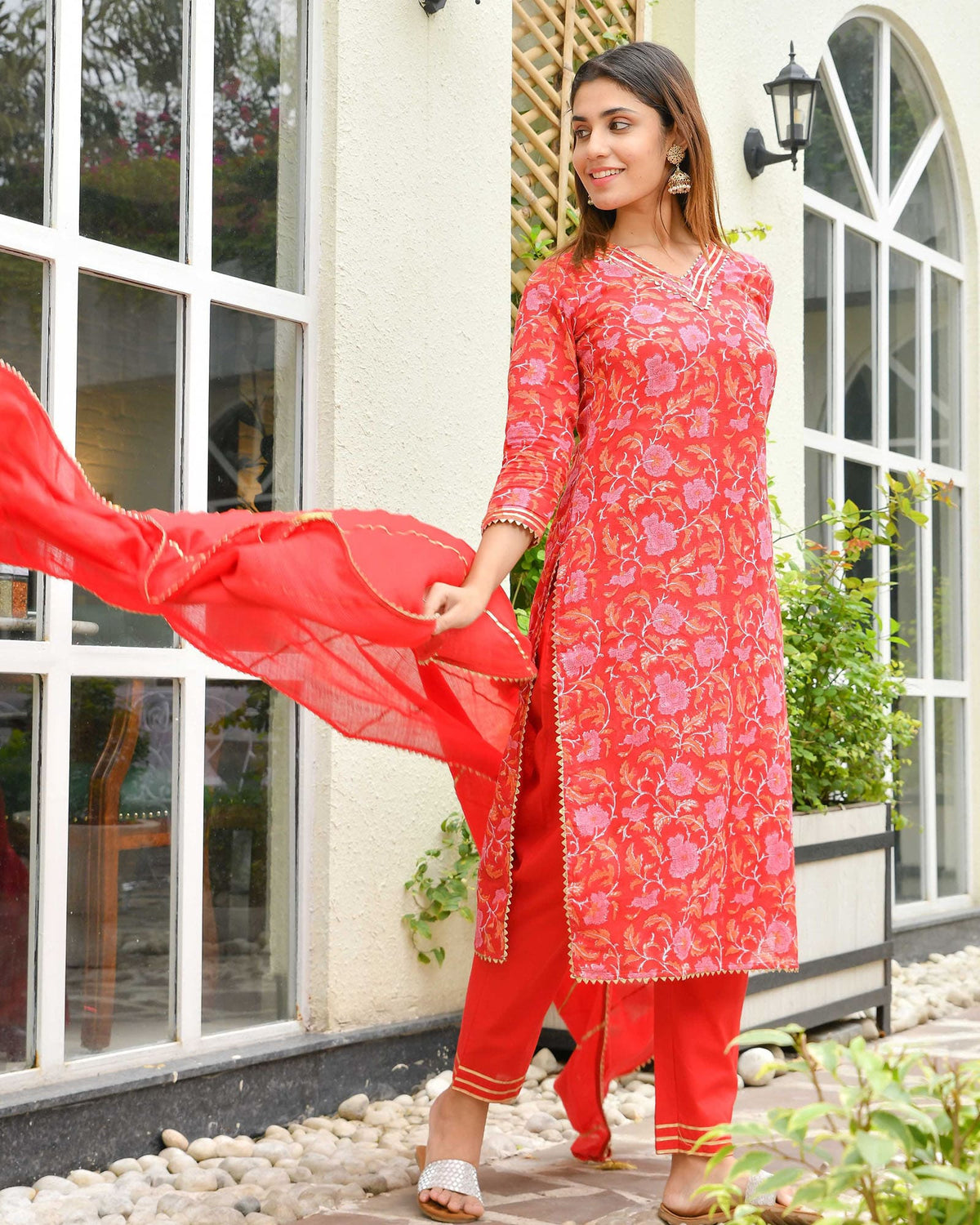 RED KOTA DORIA HANDBLOCK SUIT SET